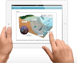 Apple yritt�� nyt mullistusta oppikirjoissa